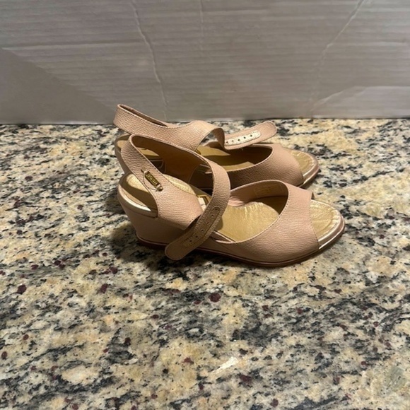 JOSH - Picture 4 of 4